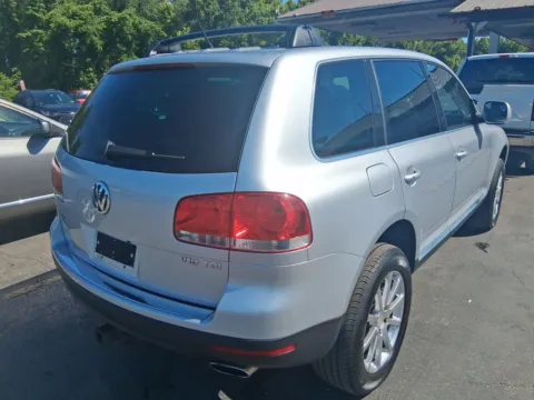 More photos of 2006 Volkswagen Touareg V10 TDI at Smart Chevrolet, NC
