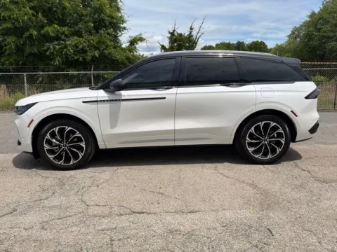More photos of 2024 Lincoln Nautilus Reserve at Smart Chevrolet, NC