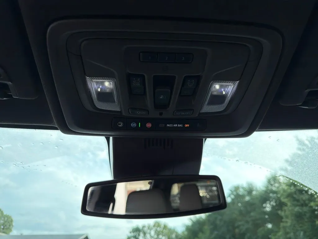 2023 GMC Sierra 1500 SLT - Photo 38