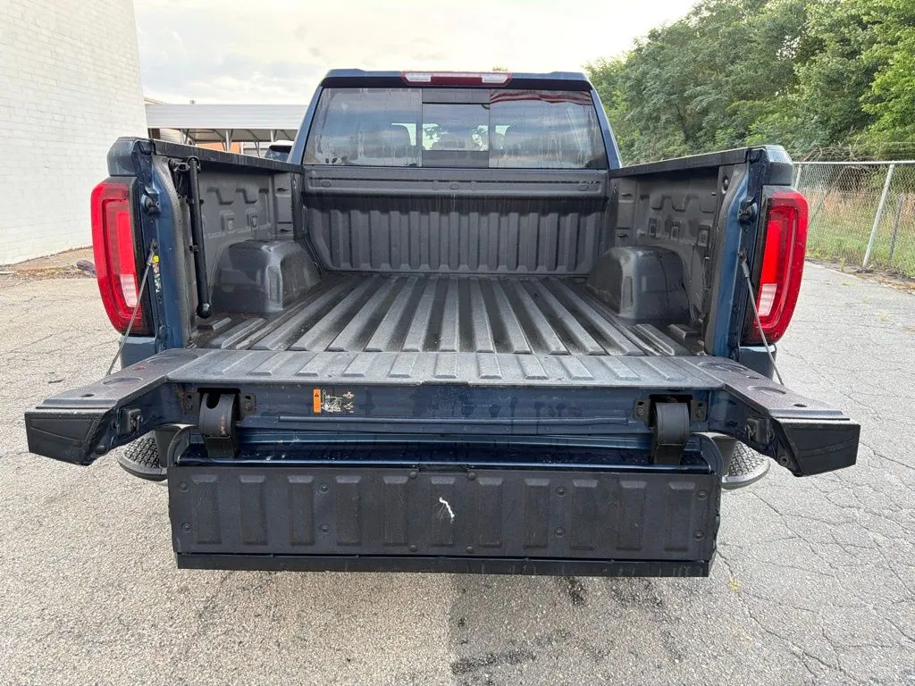 2023 GMC Sierra 1500 SLT - Photo 20