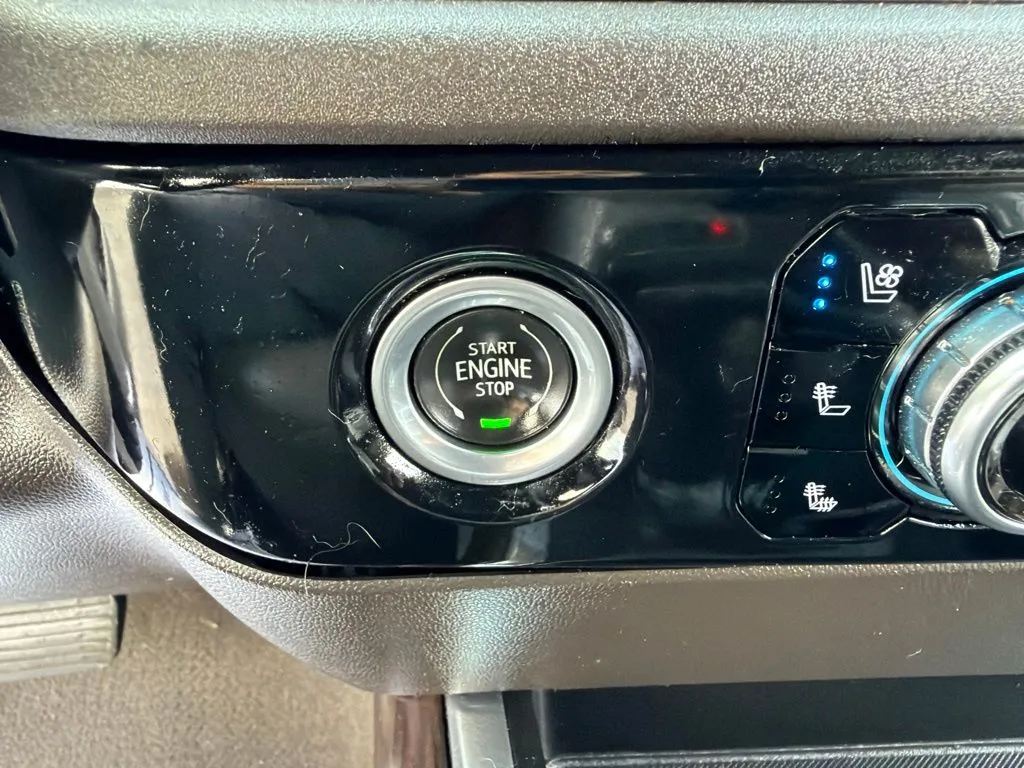 2023 GMC Sierra 1500 SLT - Photo 34