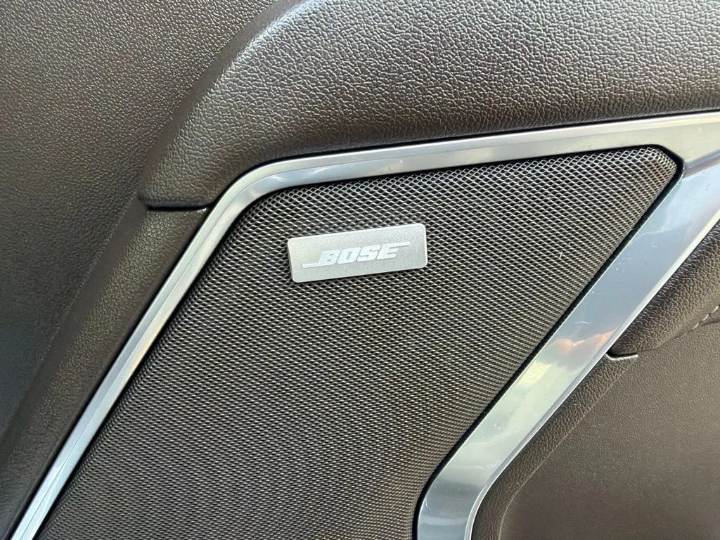 2023 GMC Sierra 1500 SLT - Photo 17