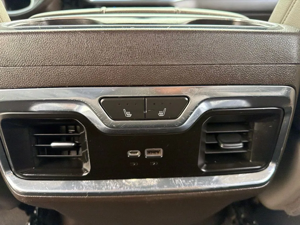 2023 GMC Sierra 1500 SLT - Photo 24