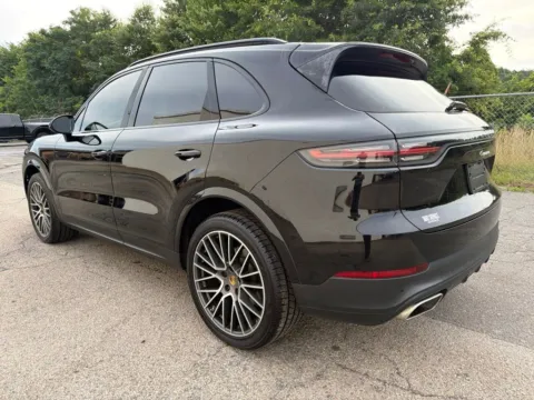 More photos of 2019 Porsche Cayenne at Smart Chevrolet, NC