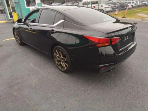 Another view of 2025 Nissan Altima 2.5 SR for sale in Madison, NC at Smart Chevrolet