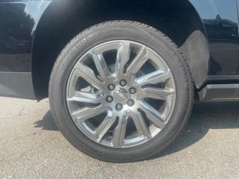 More photos of 2021 Chevrolet Suburban High Country at Smart Chevrolet, NC