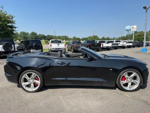 More photos of 2020 Chevrolet Camaro SS at Smart Chevrolet, NC