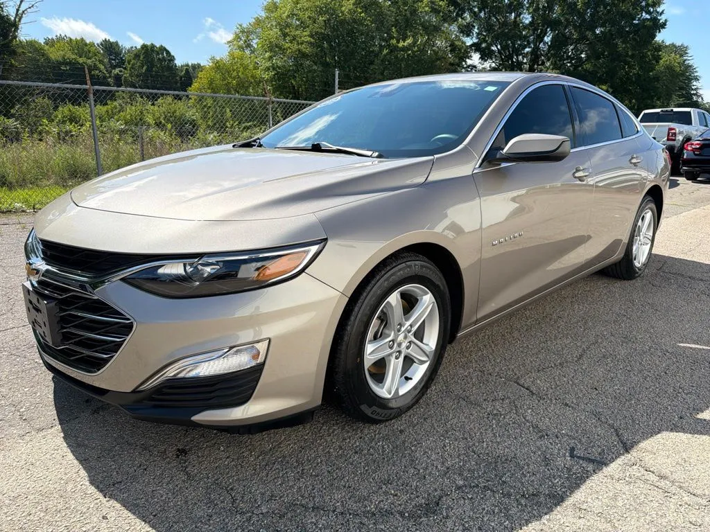 2025 Chevrolet Malibu 1LS - Photo 6