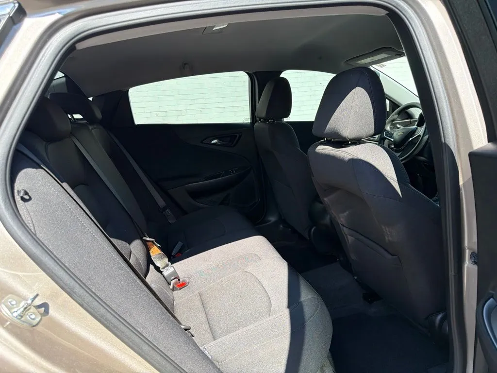 2025 Chevrolet Malibu 1LS - Photo 10