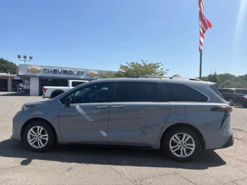 More photos of 2023 Toyota Sienna XSE at Smart Chevrolet, NC