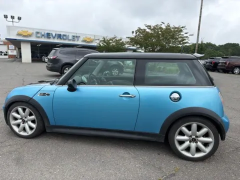 More photos of 2003 MINI Cooper S at Smart Chevrolet, NC