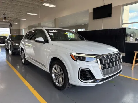 White 2025 Audi Q7 45 Premium for sale in Madison, NC