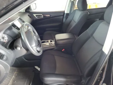 More photos of 2019 Nissan Pathfinder S at Smart Chevrolet, NC