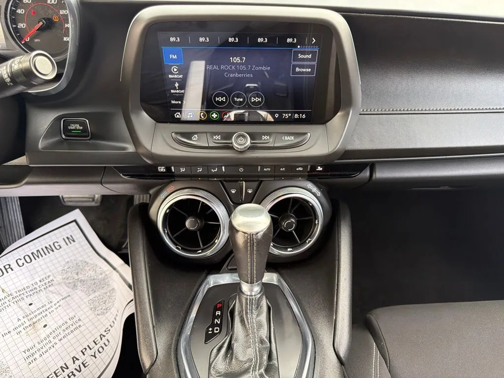 2022 Chevrolet Camaro LT1 - Photo 25