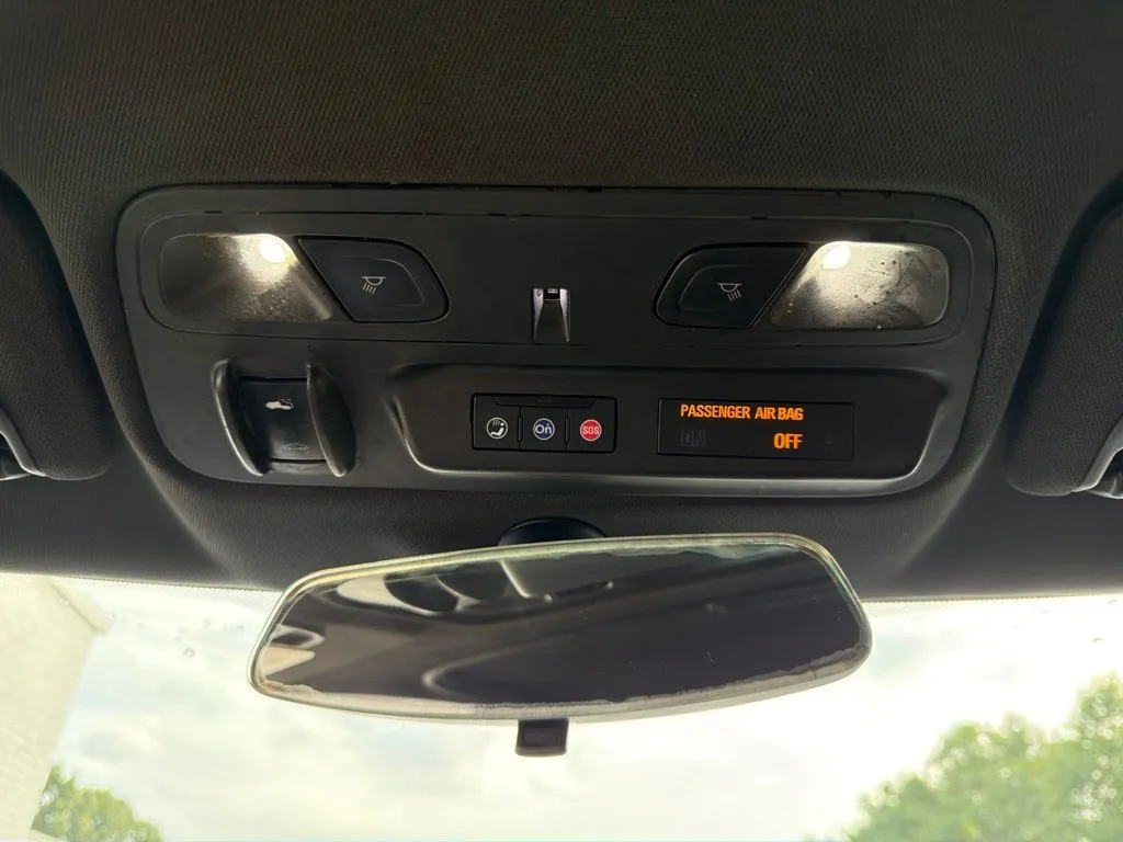 2022 Chevrolet Camaro LT1 - Photo 30