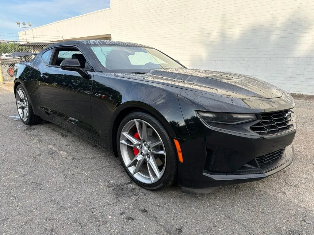 2022 Chevrolet Camaro LT1 - Photo 8