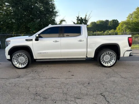 More photos of 2023 GMC Sierra 1500 Denali Ultimate at Smart Chevrolet, NC