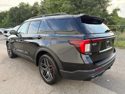 More photos of 2025 Ford Explorer ST at Smart Chevrolet, NC