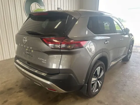 More photos of 2021 Nissan Rogue Platinum at Smart Chevrolet, NC