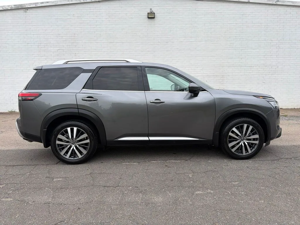 2022 Nissan Pathfinder Platinum for sale in Madison, NC
