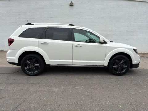 White 2020 Dodge Journey Crossroad for sale in Madison, NC