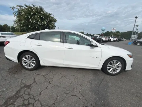 More photos of 2019 Chevrolet Malibu LT at Smart Chevrolet, NC