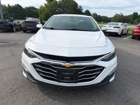 Another view of 2019 Chevrolet Malibu LT for sale in Madison, NC at Smart Chevrolet