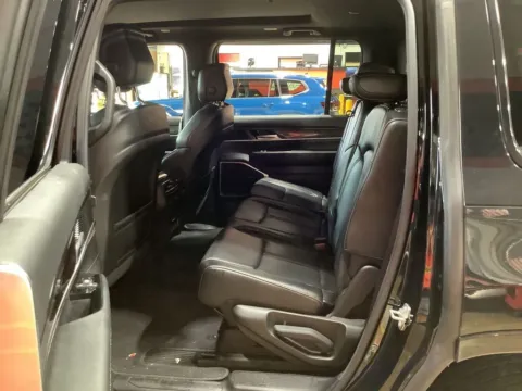 More photos of 2023 Jeep Wagoneer at Smart Chevrolet, NC