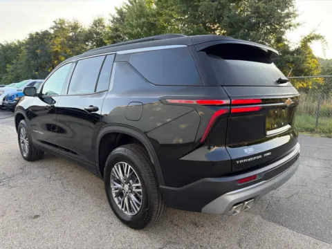More photos of 2026 Chevrolet Traverse LT at Smart Chevrolet, NC