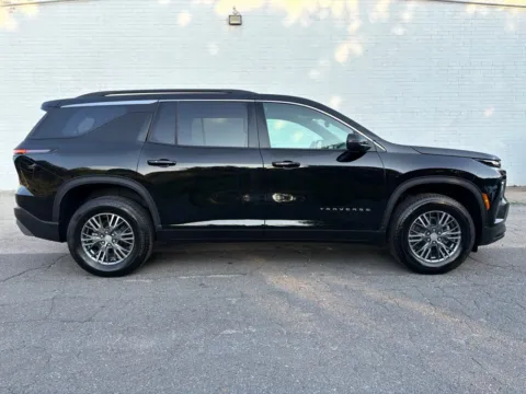 Black 2026 Chevrolet Traverse LT for sale in Madison, NC