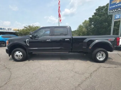 More photos of 2019 Ford F-350SD Limited at Smart Chevrolet, NC
