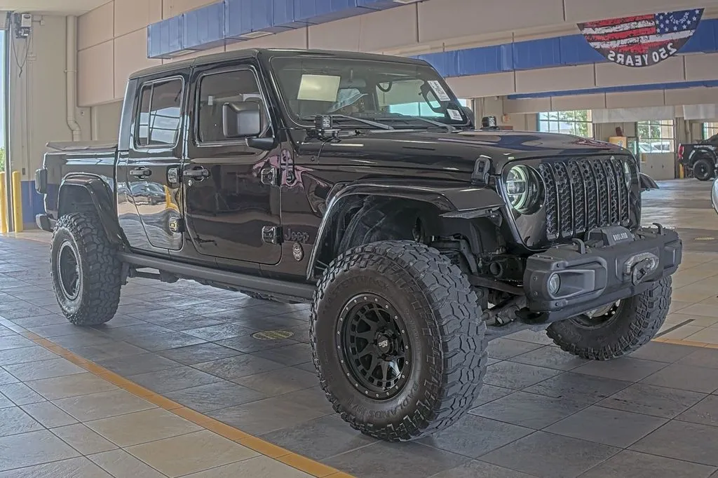 Black 2021 Jeep Gladiator for sale in Madison, NC