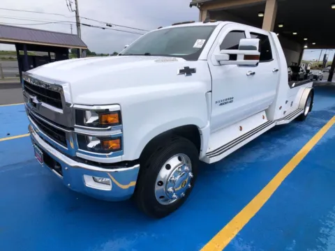More photos of 2019 Chevrolet Silverado 4500HD 1LT at Smart Chevrolet, NC