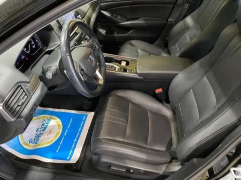 More photos of 2022 Honda Accord Hybrid EX-L at Smart Chevrolet, NC