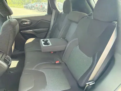 More photos of 2019 Jeep Cherokee Latitude at Smart Chevrolet, NC