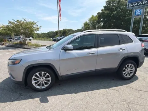 Photos of 2019 Jeep Cherokee Latitude for sale in Madison, NC at Smart Chevrolet