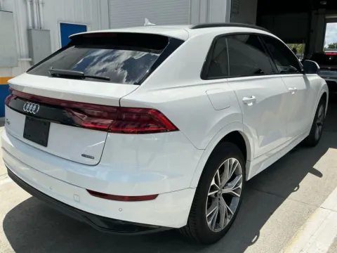 More photos of 2023 Audi Q8 55 Premium at Smart Chevrolet, NC