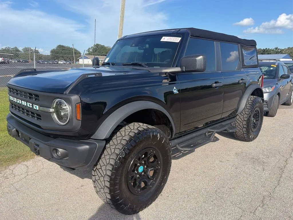 Black 2024 Ford Bronco Black Diamond for sale in Madison, NC