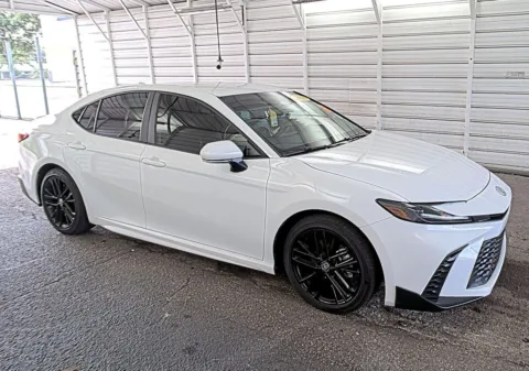 White 2025 Toyota Camry SE for sale in Madison, NC