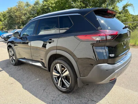 More photos of 2023 Nissan Rogue SL at Smart Chevrolet, NC