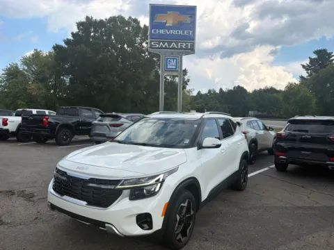 White 2025 Kia Seltos EX for sale in Madison, NC