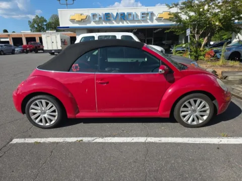 More photos of 2008 Volkswagen Beetle SE at Smart Chevrolet, NC
