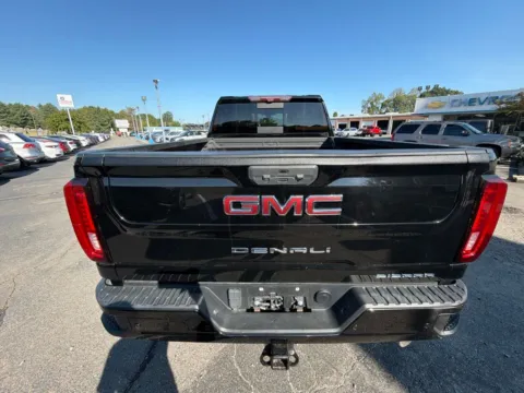 More photos of 2022 GMC Sierra 2500 HD Denali at Smart Chevrolet, NC
