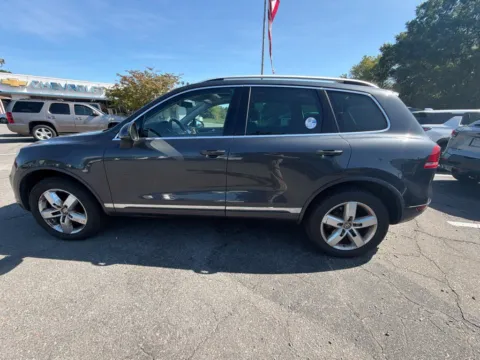 More photos of 2013 Volkswagen Touareg V6 TDI at Smart Chevrolet, NC