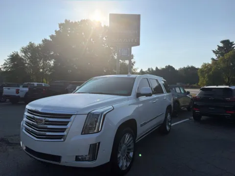 White 2019 Cadillac Escalade Platinum Edition for sale in Madison, NC