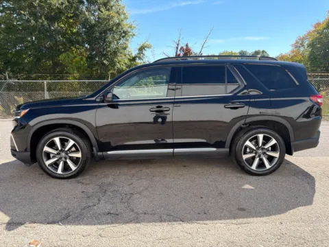 More photos of 2025 Honda Pilot Elite at Smart Chevrolet, NC