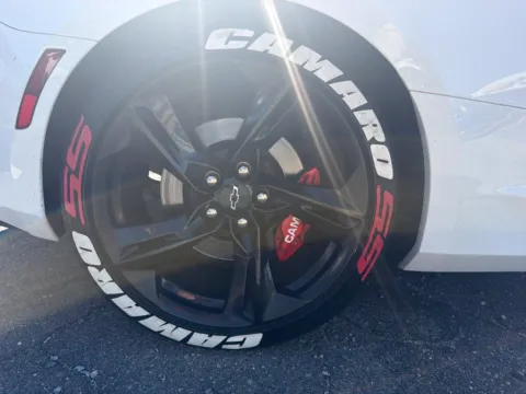 More photos of 2020 Chevrolet Camaro SS at Smart Chevrolet, NC