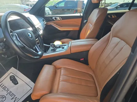 More photos of 2022 BMW X5 xDrive40i at Smart Chevrolet, NC