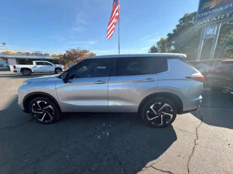 More photos of 2022 Mitsubishi Outlander SE at Smart Chevrolet, NC