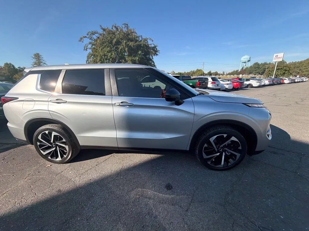Silver 2022 Mitsubishi Outlander SE for sale in Madison, NC